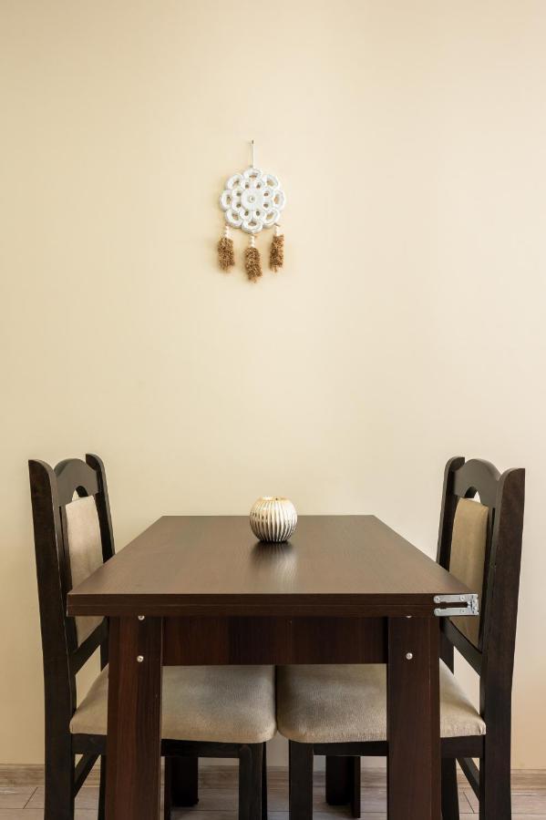شقة Nomad Haven: 1Bd Flat With Balcony & Desk صوفيا المظهر الخارجي الصورة